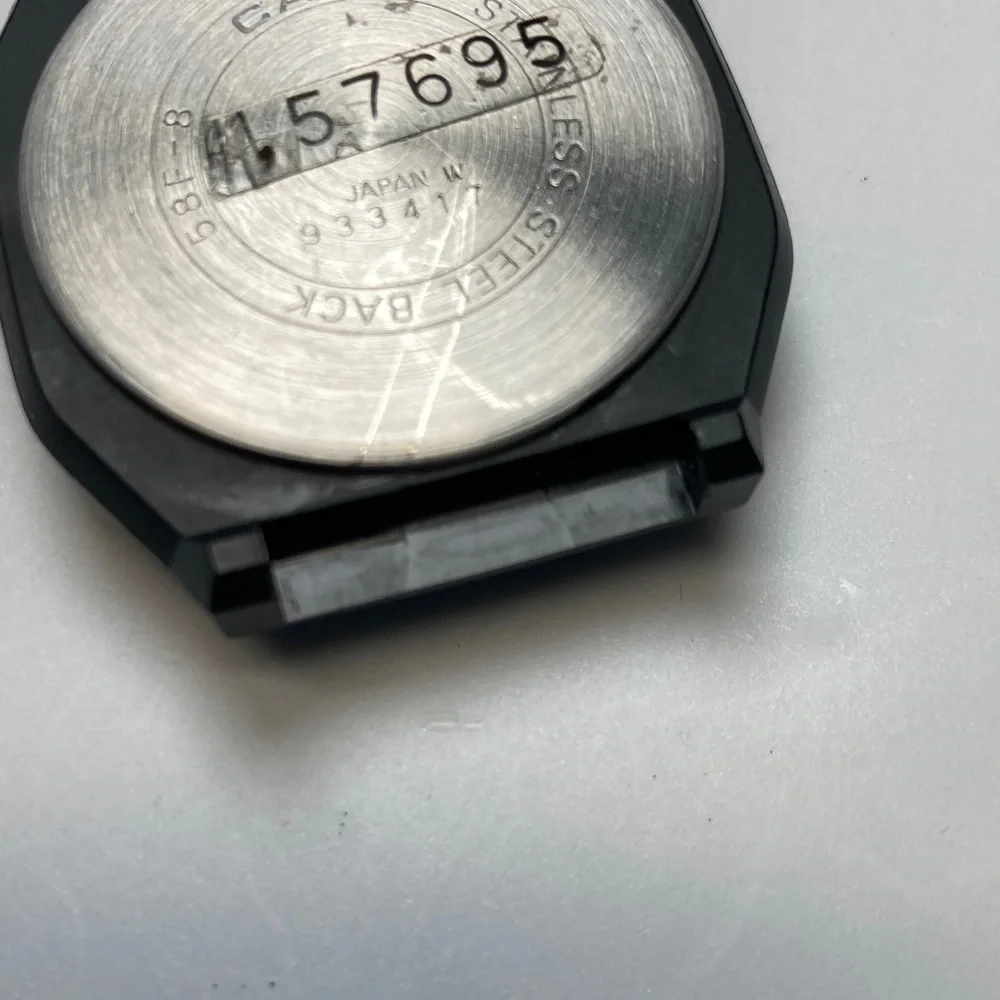 Casio F-8, Parts or Restore, new battery but it stopped working, rare vintage